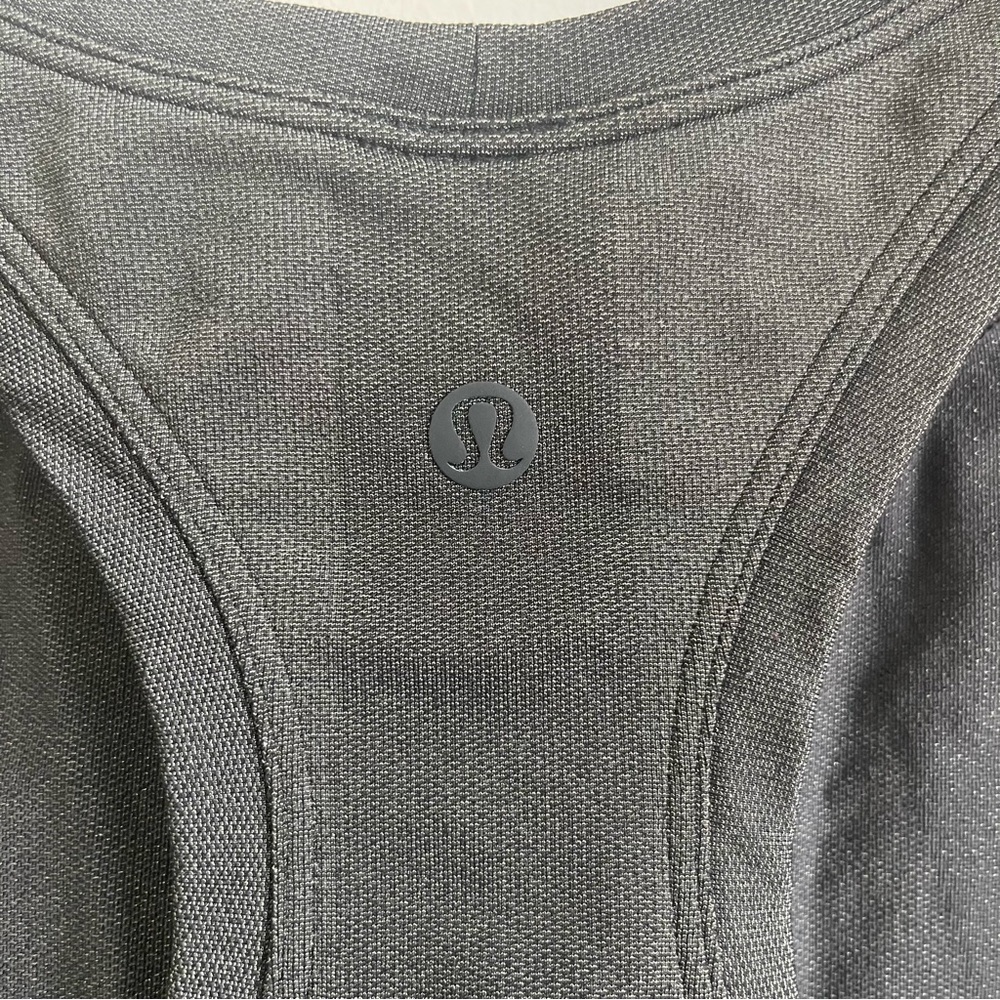 ✨2/$30✨ Lululemon Racerback Cropped Tank - Picture 4 of 4